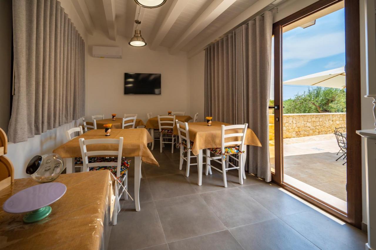 Villa Carmiano Luxury Bedrooms In Avola In The Province Of Syracuse With Spa And Swimming Pool And Wonderful Seaview Dış mekan fotoğraf