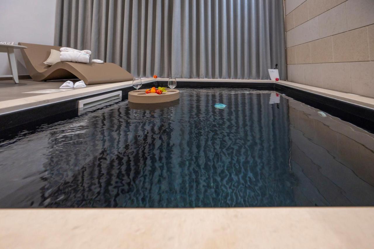 Villa Carmiano Luxury Bedrooms In Avola In The Province Of Syracuse With Spa And Swimming Pool And Wonderful Seaview Dış mekan fotoğraf