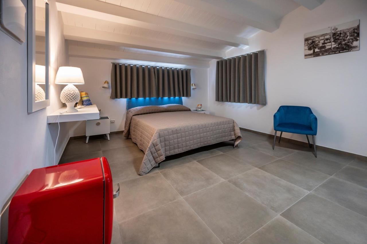 Villa Carmiano Luxury Bedrooms In Avola In The Province Of Syracuse With Spa And Swimming Pool And Wonderful Seaview Dış mekan fotoğraf