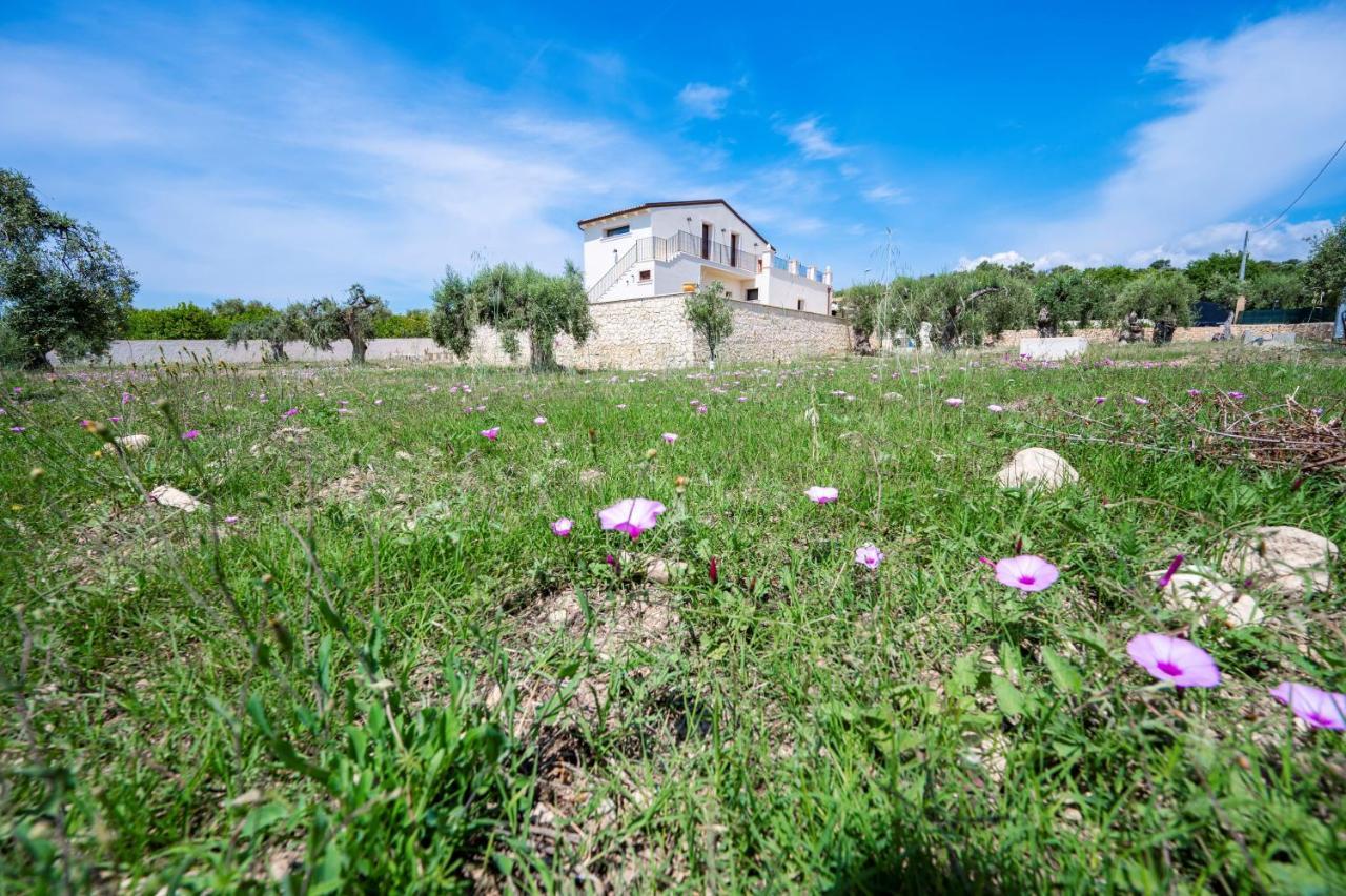 Villa Carmiano Luxury Bedrooms In Avola In The Province Of Syracuse With Spa And Swimming Pool And Wonderful Seaview Dış mekan fotoğraf