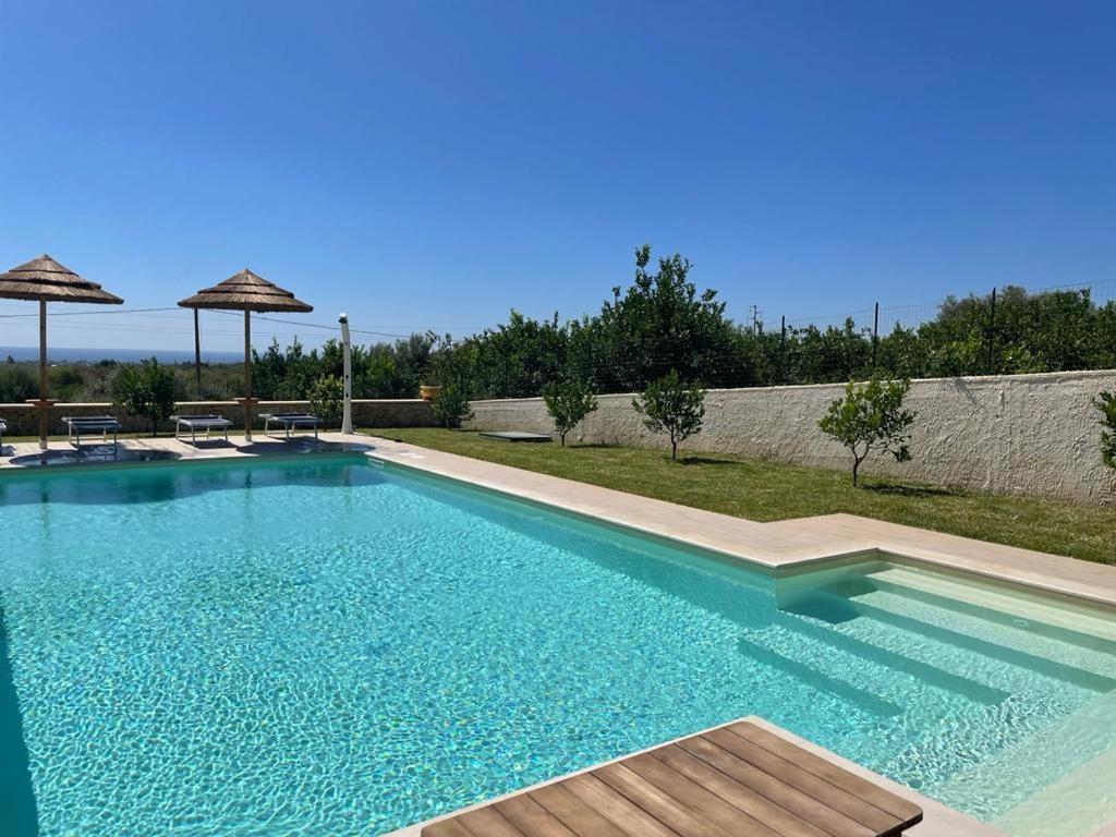Villa Carmiano Luxury Bedrooms In Avola In The Province Of Syracuse With Spa And Swimming Pool And Wonderful Seaview Dış mekan fotoğraf